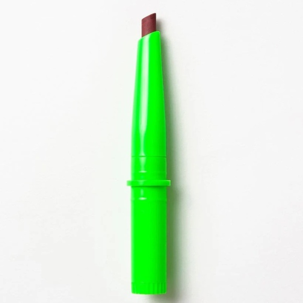 NEW FLYTE.70 Chiseled Lip Liner Refill in FAME